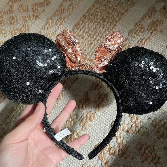 NWOT Disney Ears - Picture 4 of 4